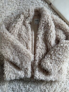 Abercrombie & Fitch Beige Curly Faux Fur Teddy Coat